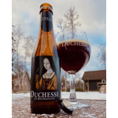 Duchesse de Bourgogne glass